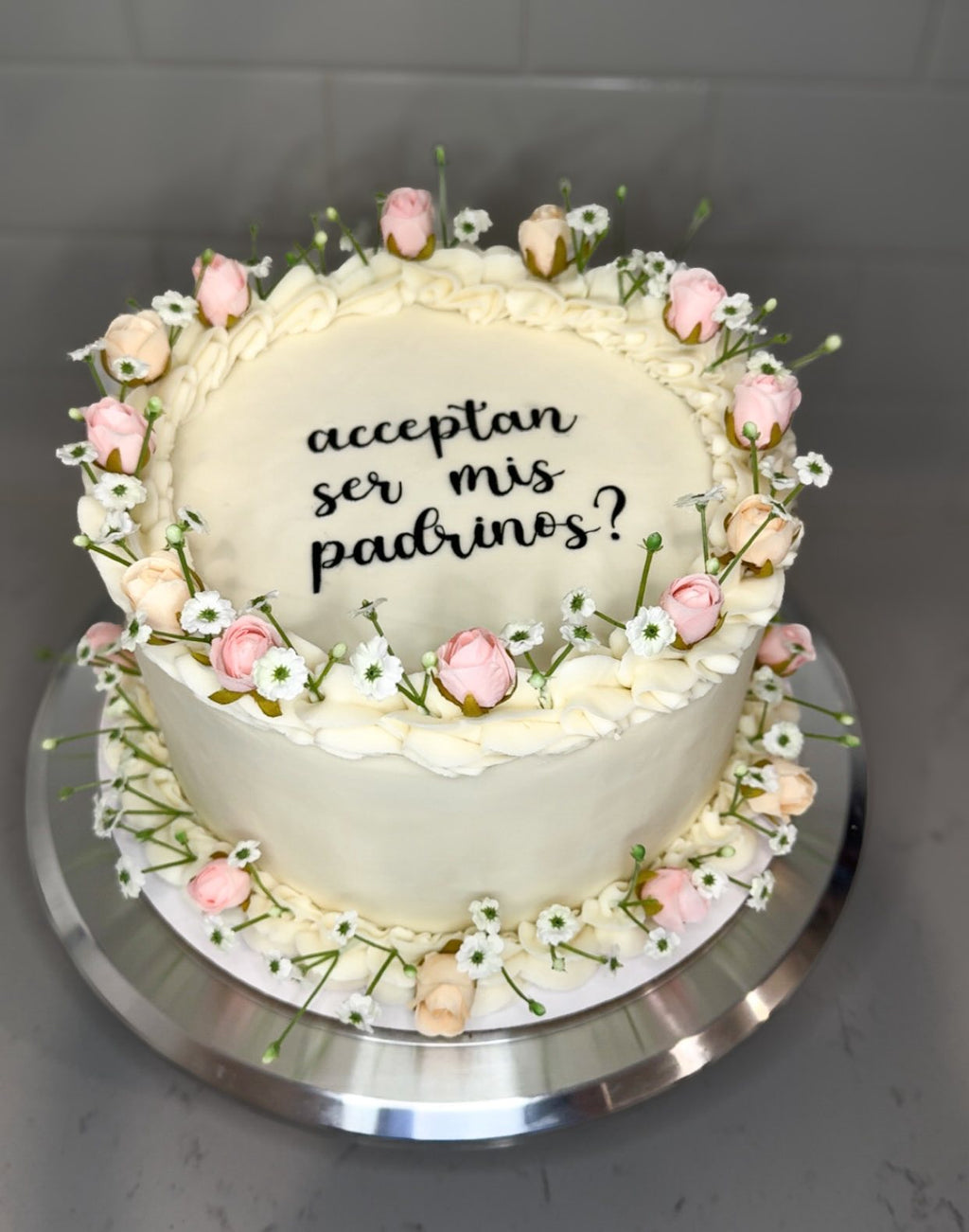 Custom Round Cakes