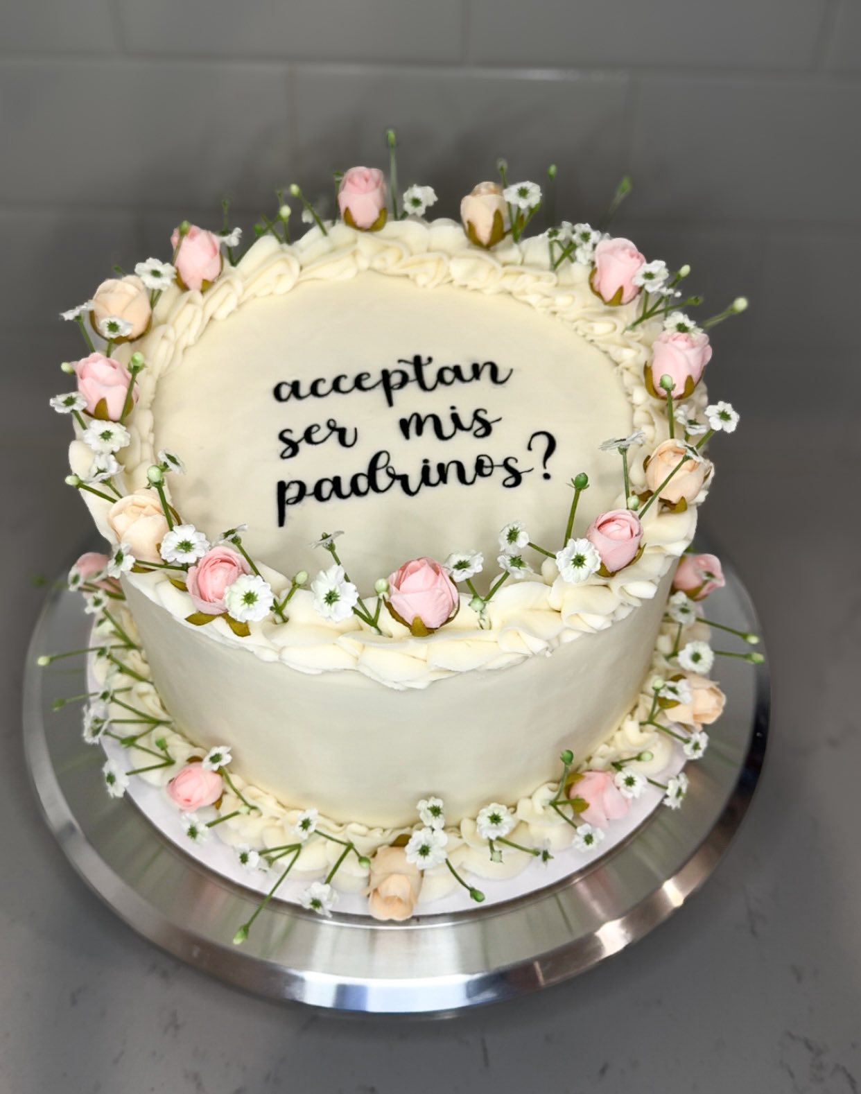 Custom Round Cakes