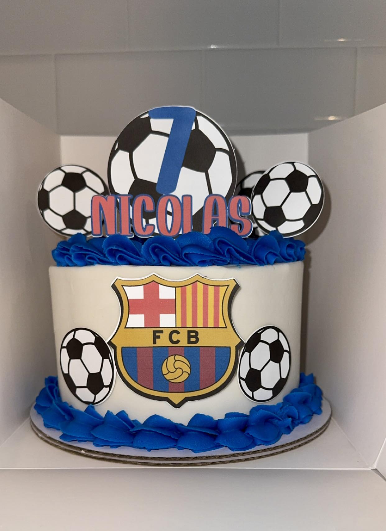 Custom Round Cakes