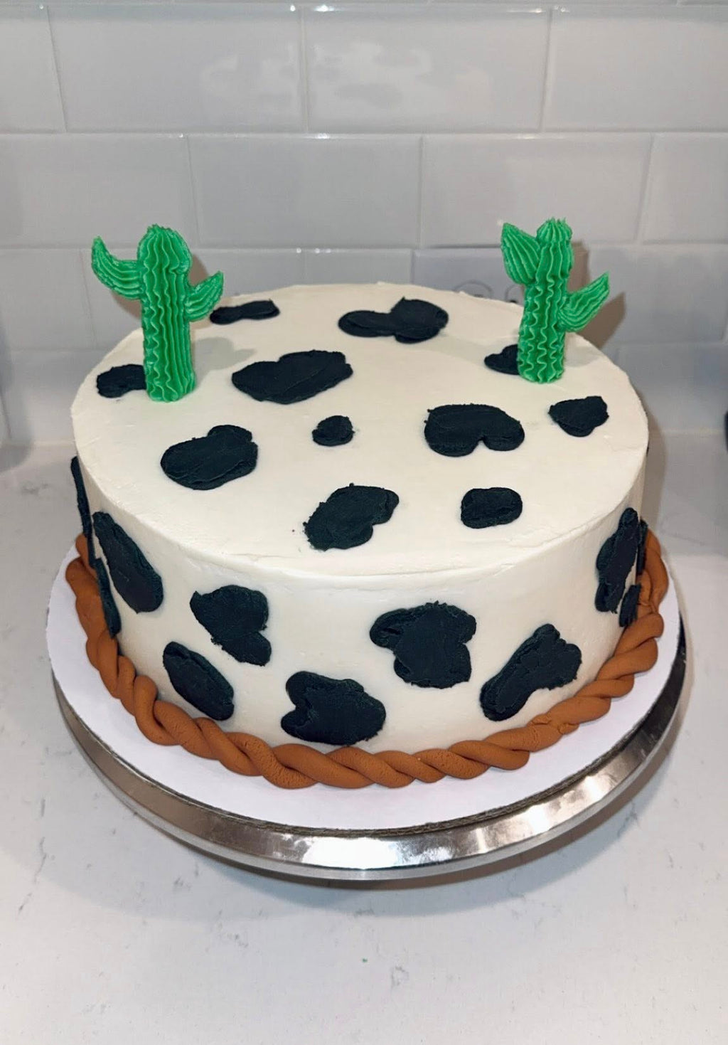 Custom Round Cakes